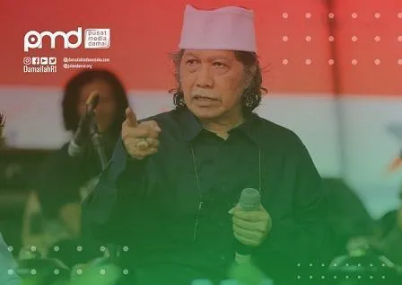 Cak Nun dan Terkikisnya Dakwah Kebudayaan Karena Sentimen Politik