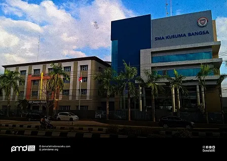 Deradikalisasi di Sekolah : Membangun Kultur Moderasi Ala SMA Kusuma Bangsa