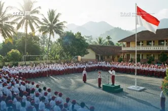 Upacara, Ikrar Pelajar dan Rukun Sama Teman : Revolusi Sunyi Penanaman Karakter Anak Nusantara